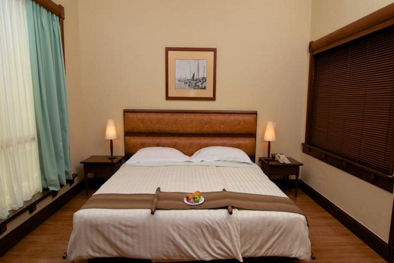 Hotel The Millen Penang, Autograph Collection George Town Exterior foto A bedroom at the hotel